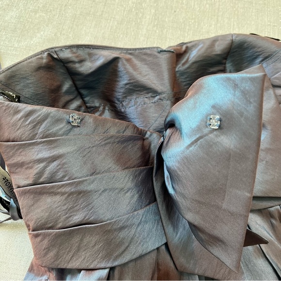 Bill Levkoff Strapless Party Fit & Flare Cocktail Dress Sz 8 Pewter Gray Bow - Picture 4 of 7